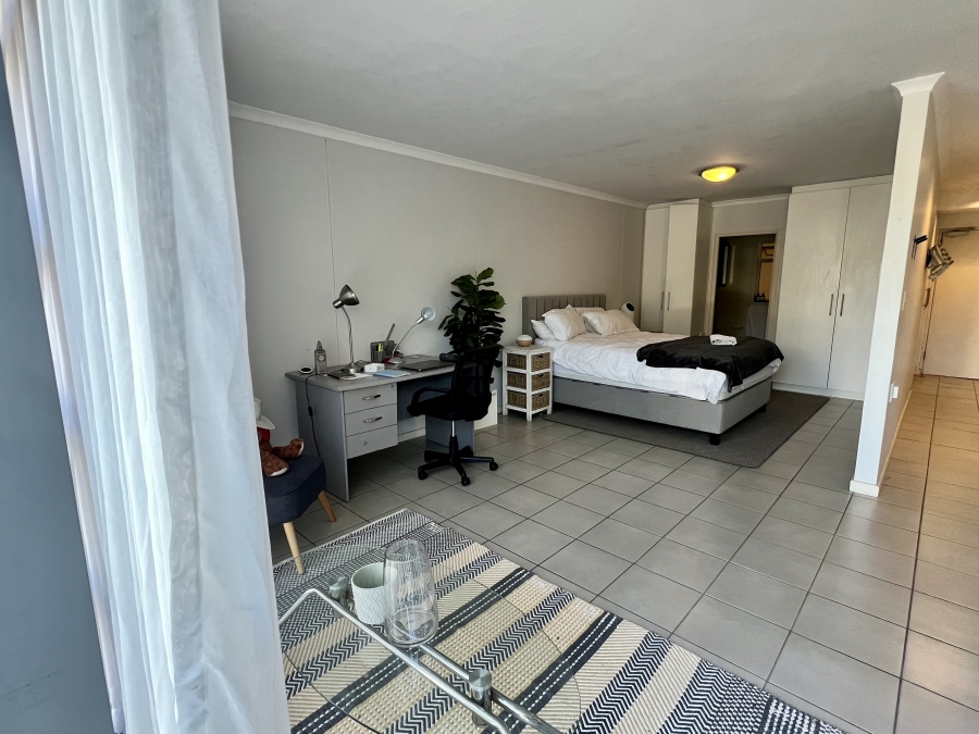 To Let 1 Bedroom Property for Rent in Gardens Western Cape